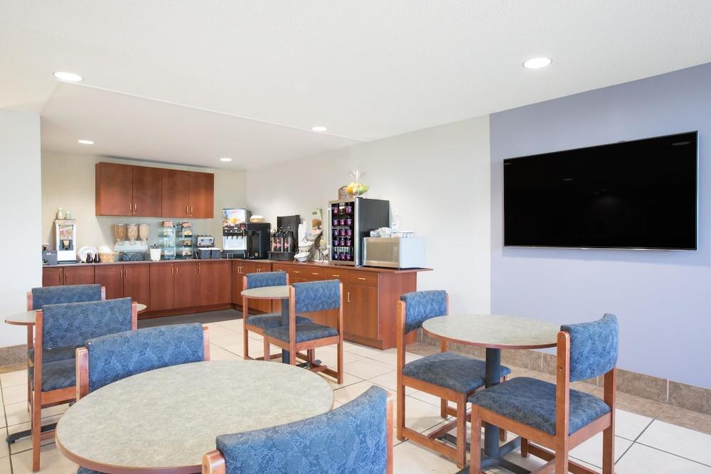 Microtel Inn & Suites By Wyndham Gardendale Luaran gambar