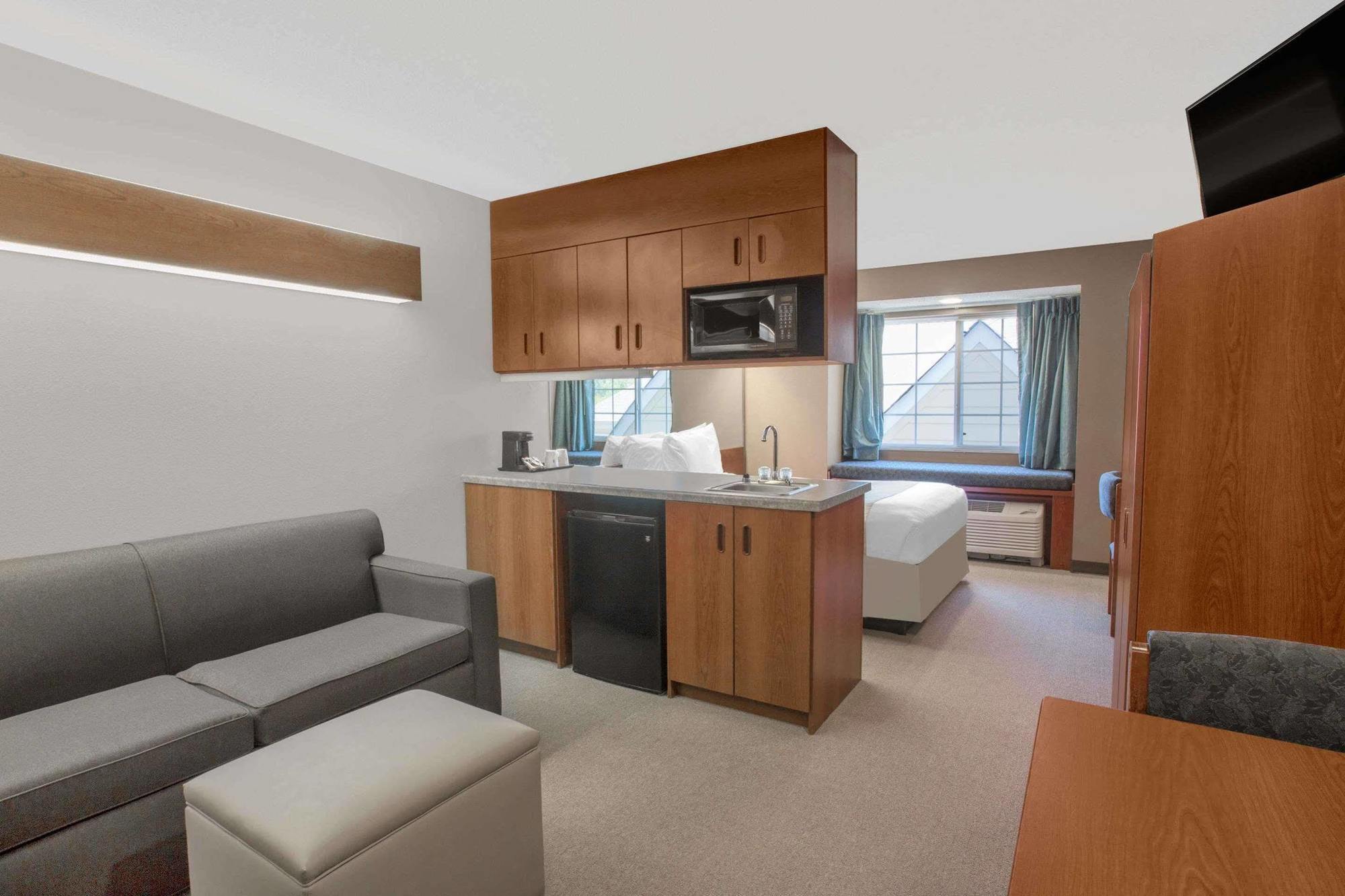 Microtel Inn & Suites By Wyndham Gardendale Luaran gambar
